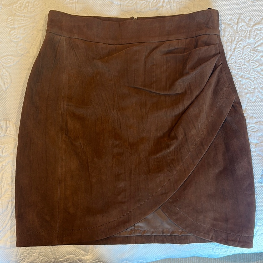 Zadig Voltaire Julipe Daim Crinkle Skirt 36 brown suede skirt